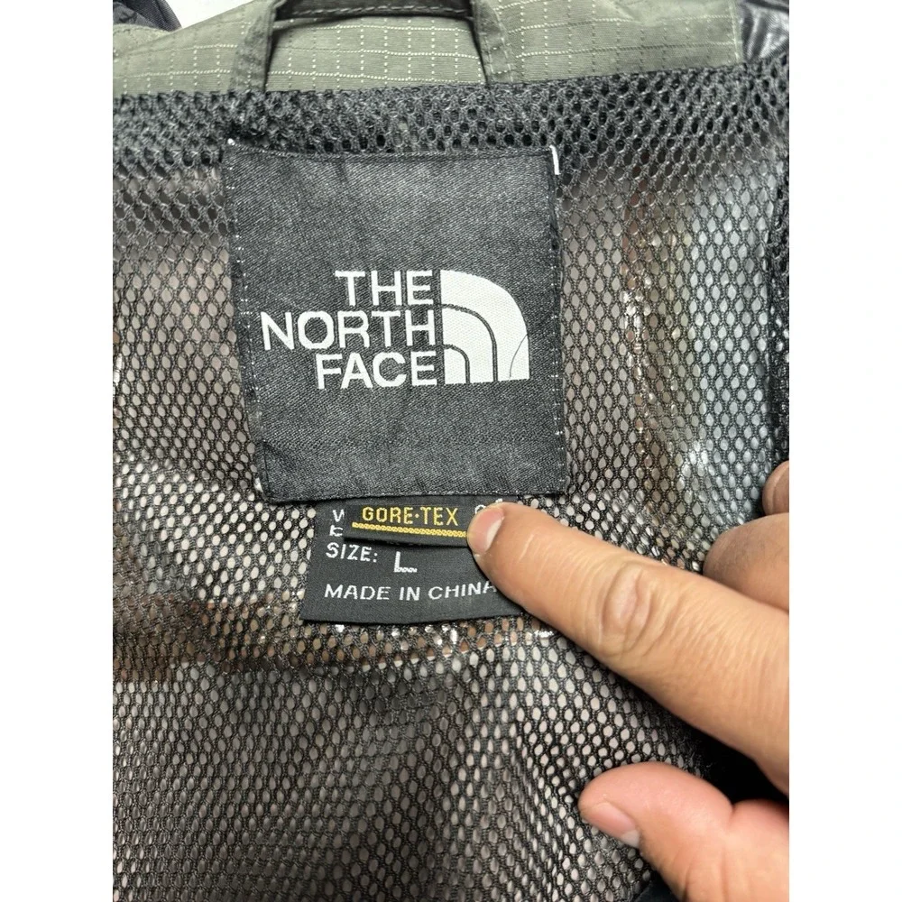 vintage North Face Mountain Jacket Gore Tex Size large excellent condition shell